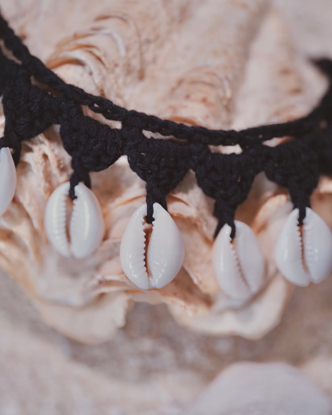 The Woven One-Black