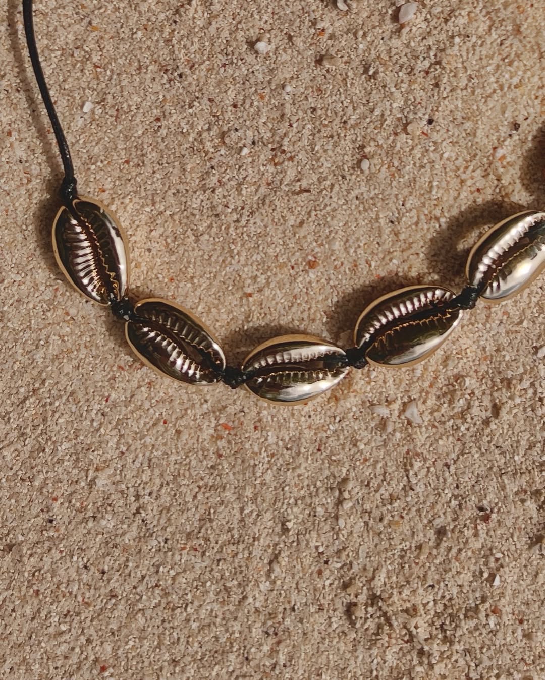 The Cowrie Choker-Black&Gold